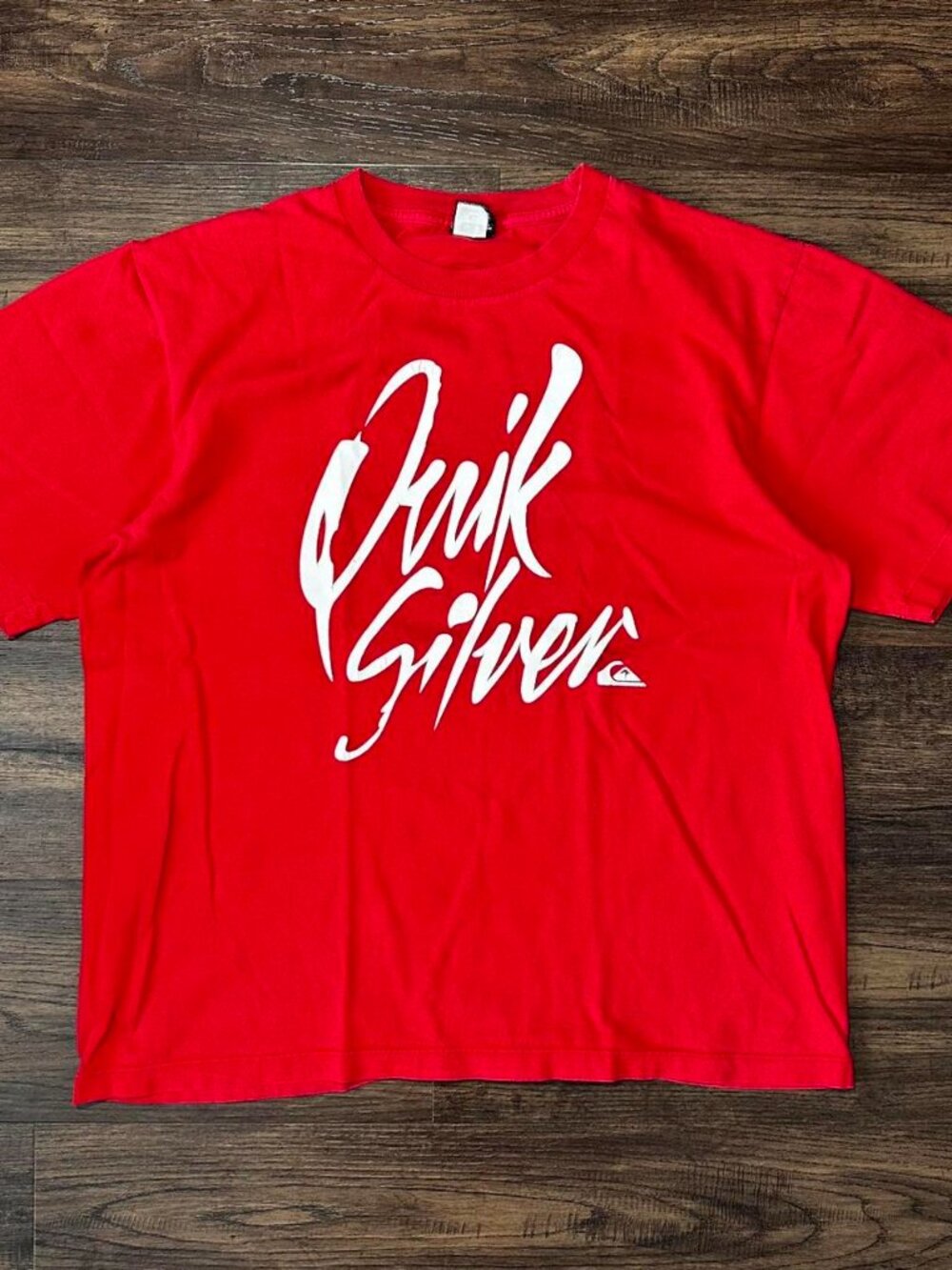 QUIKSILVER RED VINTAGE 90S SURF TEE SIZE XL